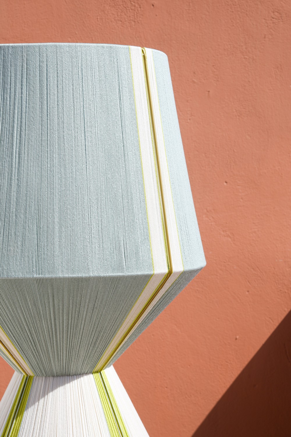 SYNDESIS sculptural floor lamp by HOMMETRY